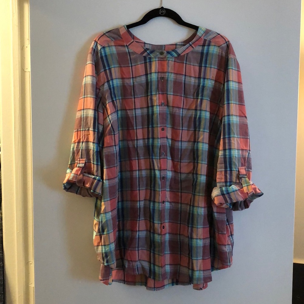 Jane & Delancey plaid button up